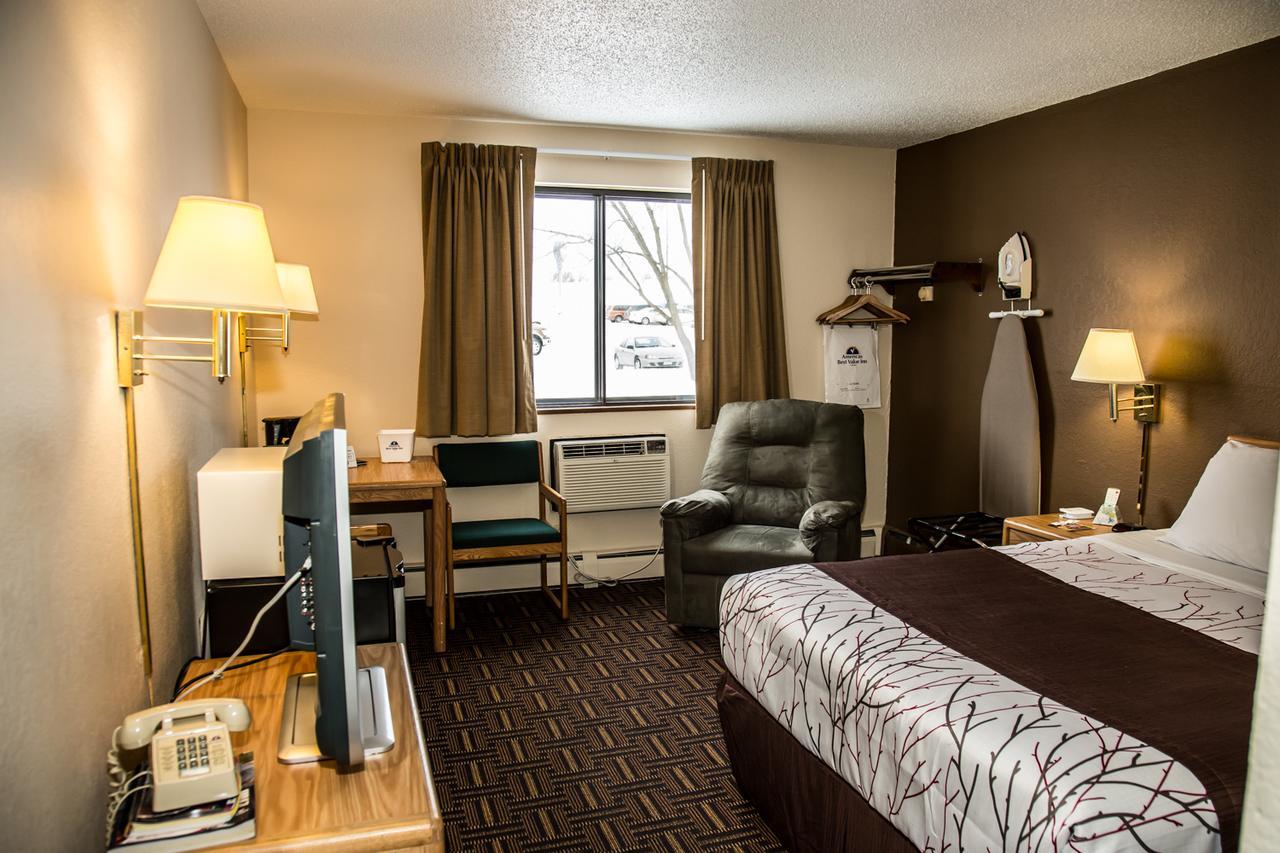 Americas Best Value Inn & Suites Detroit Lakes Exteriör bild