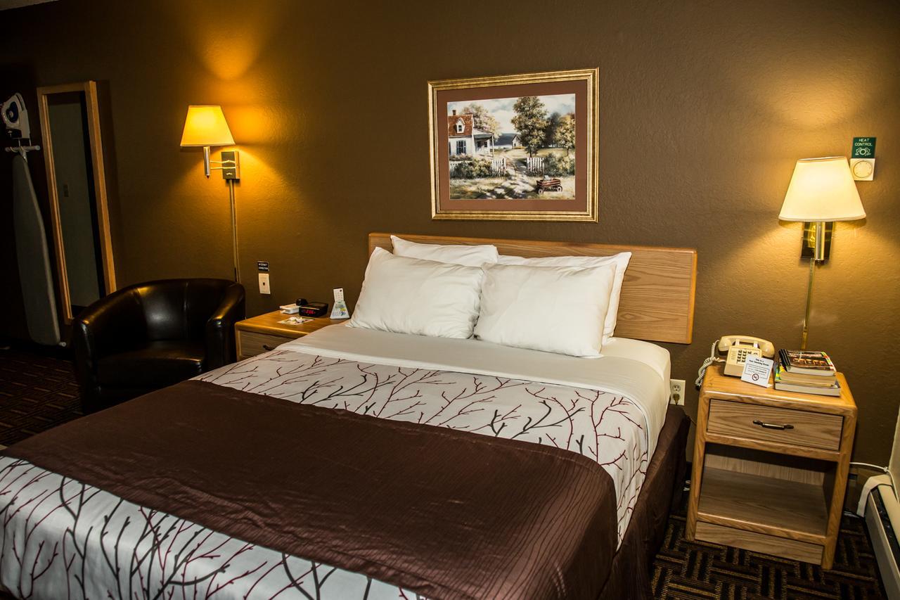 Americas Best Value Inn & Suites Detroit Lakes Exteriör bild