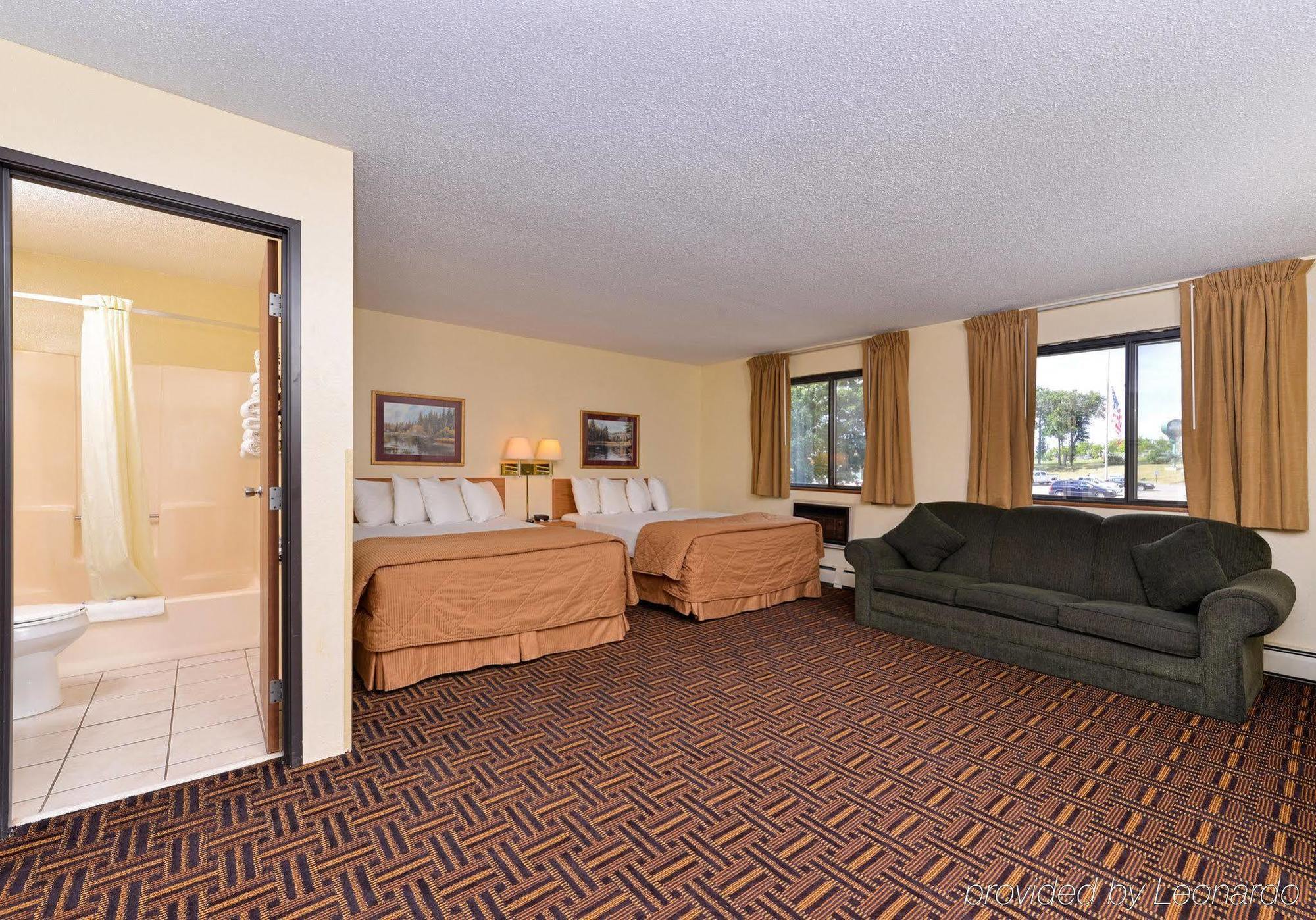 Americas Best Value Inn & Suites Detroit Lakes Exteriör bild
