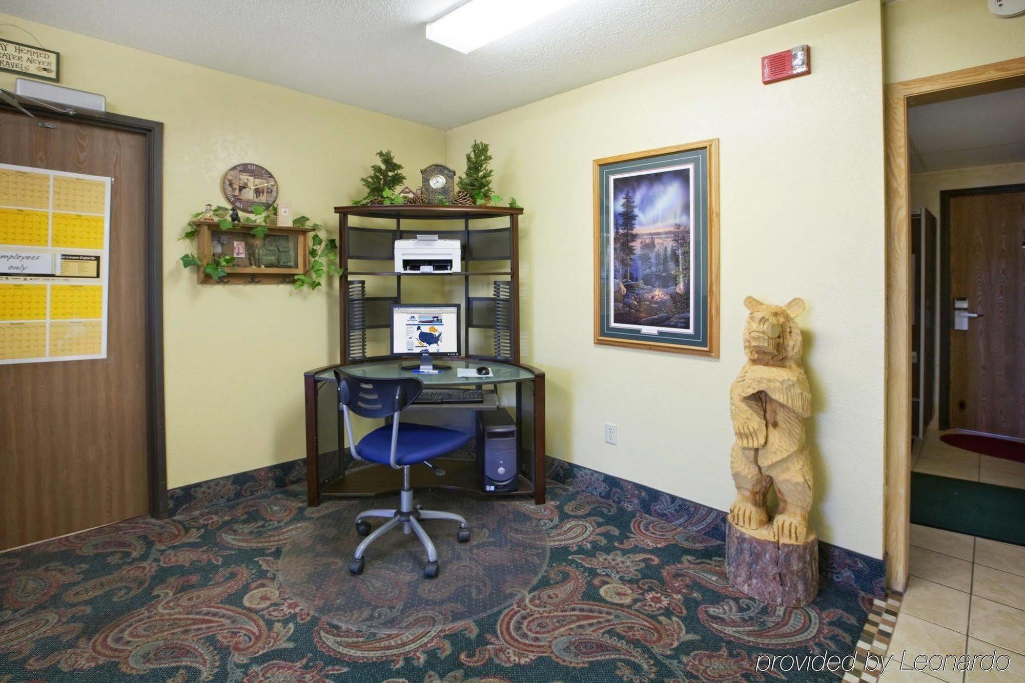 Americas Best Value Inn & Suites Detroit Lakes Exteriör bild